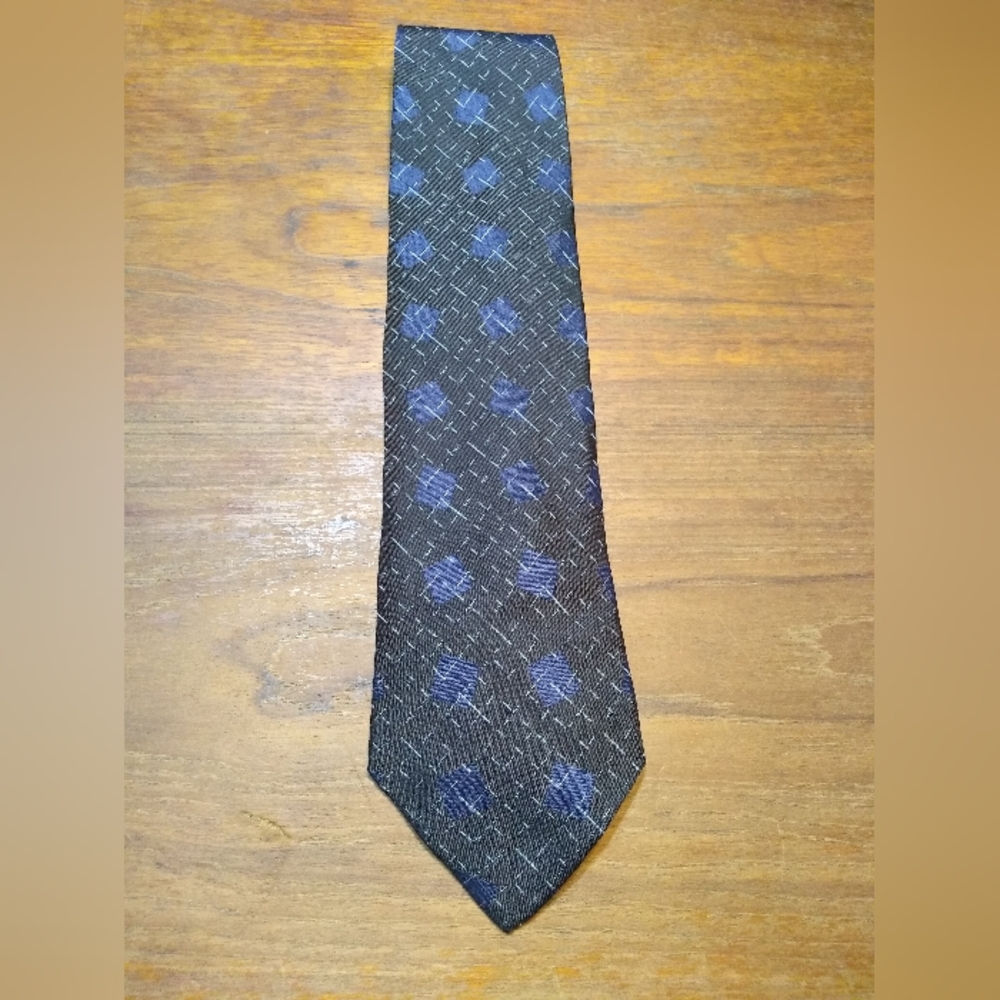Giorgio Armani Tie, 100% Silk, Black, Blue Diamonds & Grey Flecks, Made … - Picture 2 of 10